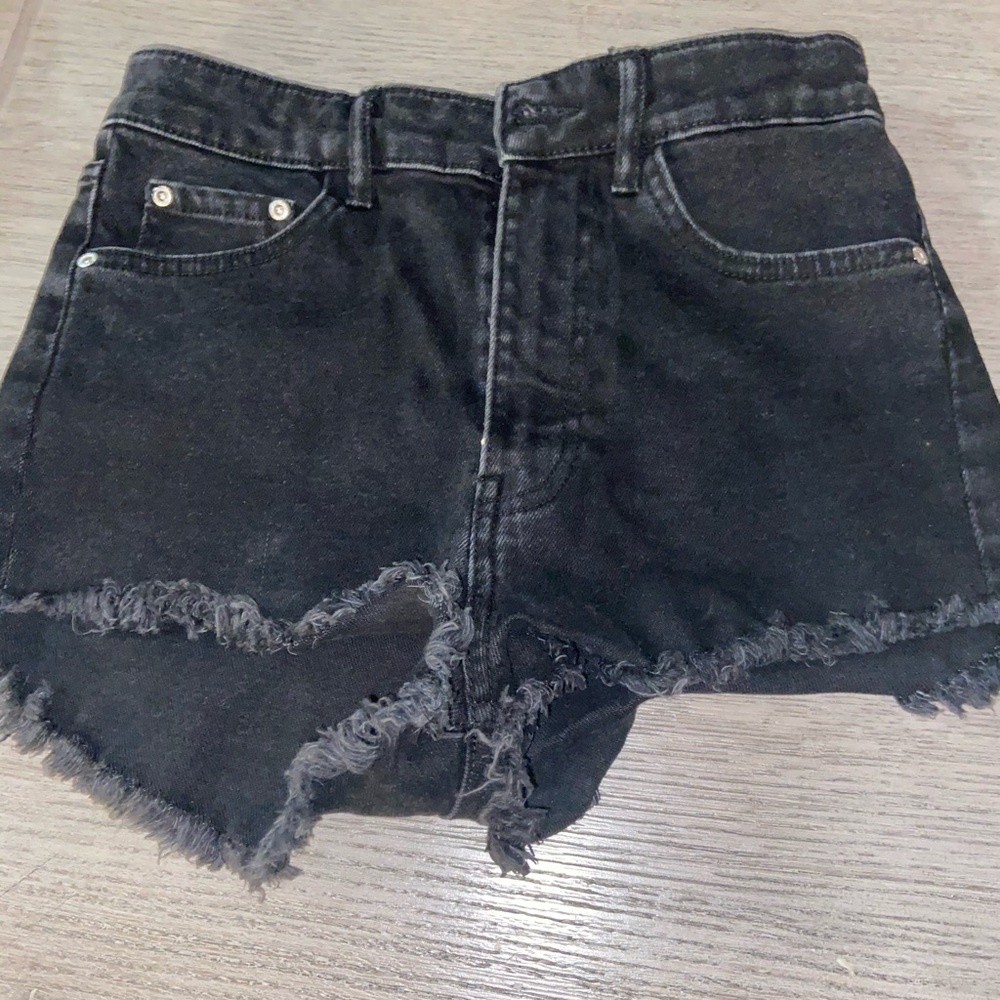 Black jean high-waisted shorts ZARA. Size 2. Worn once